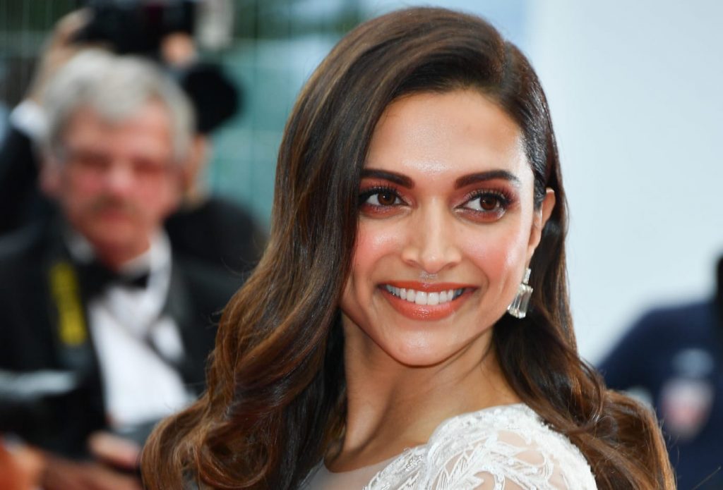 deepika padukone biography in hindi