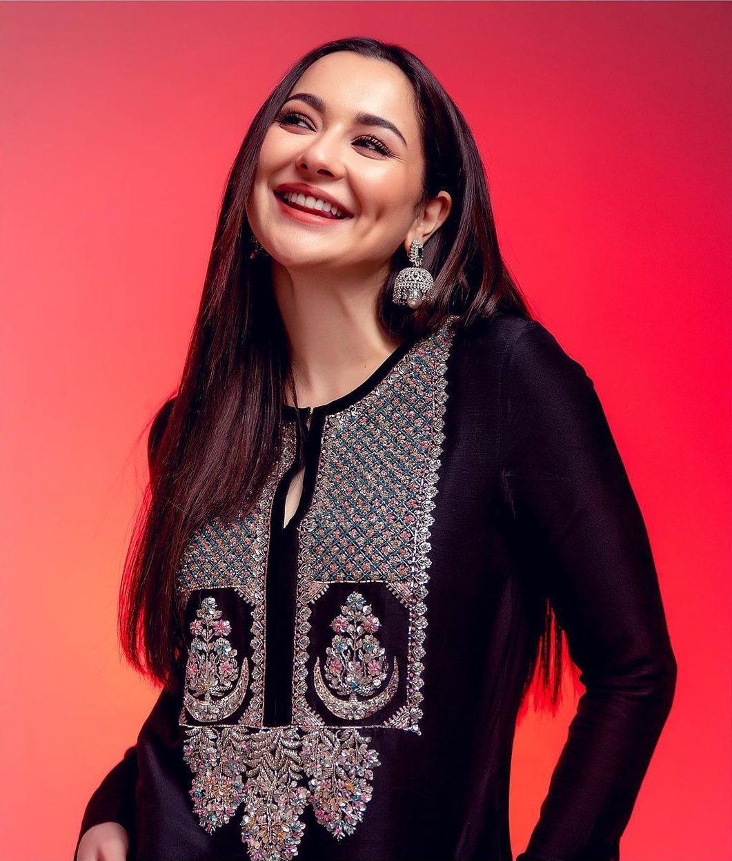 pakistani actress Hania Amir Hot Photos