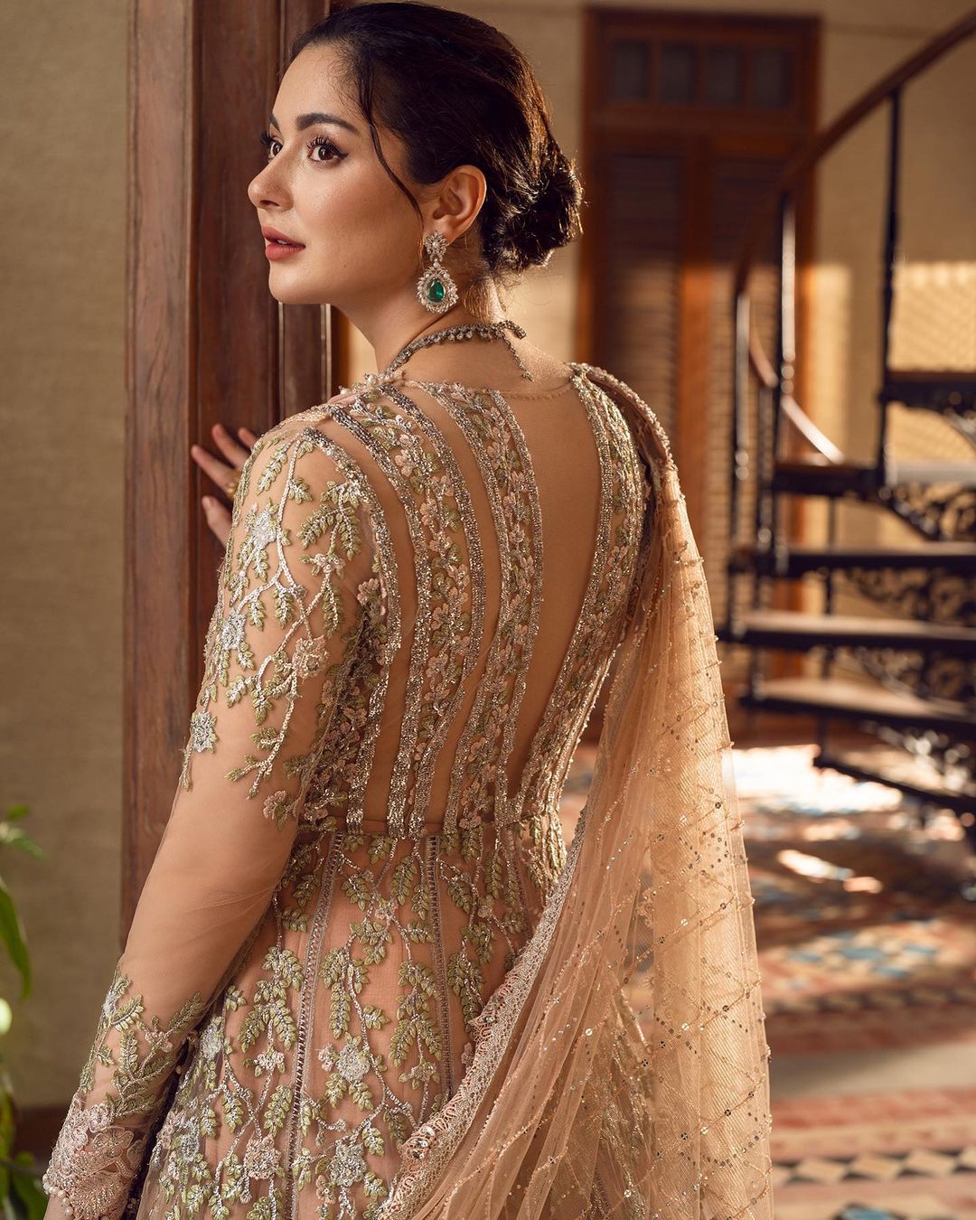 pakistani actress Hania Amir Hot Photos