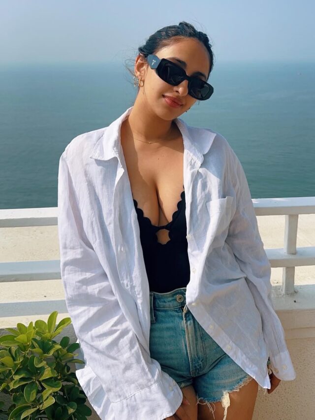 akansha-ranjan-kapoor-inspired-outfits-for-beach-day