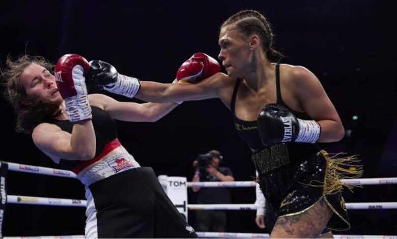 Beautiful Female Boxers Follow on Instagram